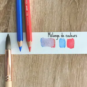 mélange de couleurs crayons aquarelles bleu et rouge
